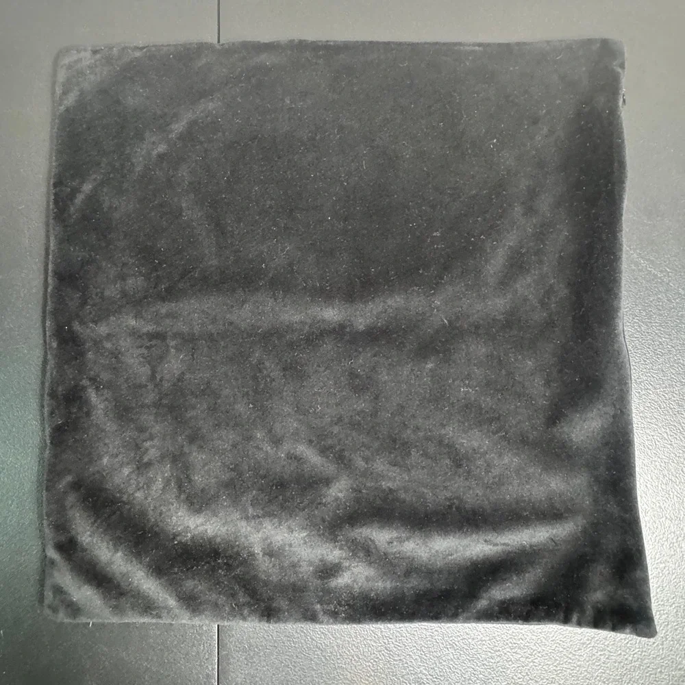 DECONOVO Black Velvet Pillow Covers Set of 2 Decorative Throw Cushion Covers‎